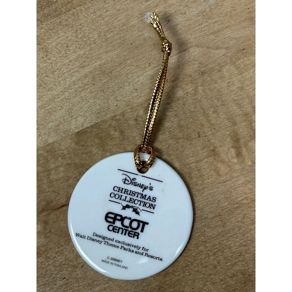 Disney Ornament‎ Unisex 2.5in 1993 EPCOT Center Seasons Greetings Ceramic Disc
